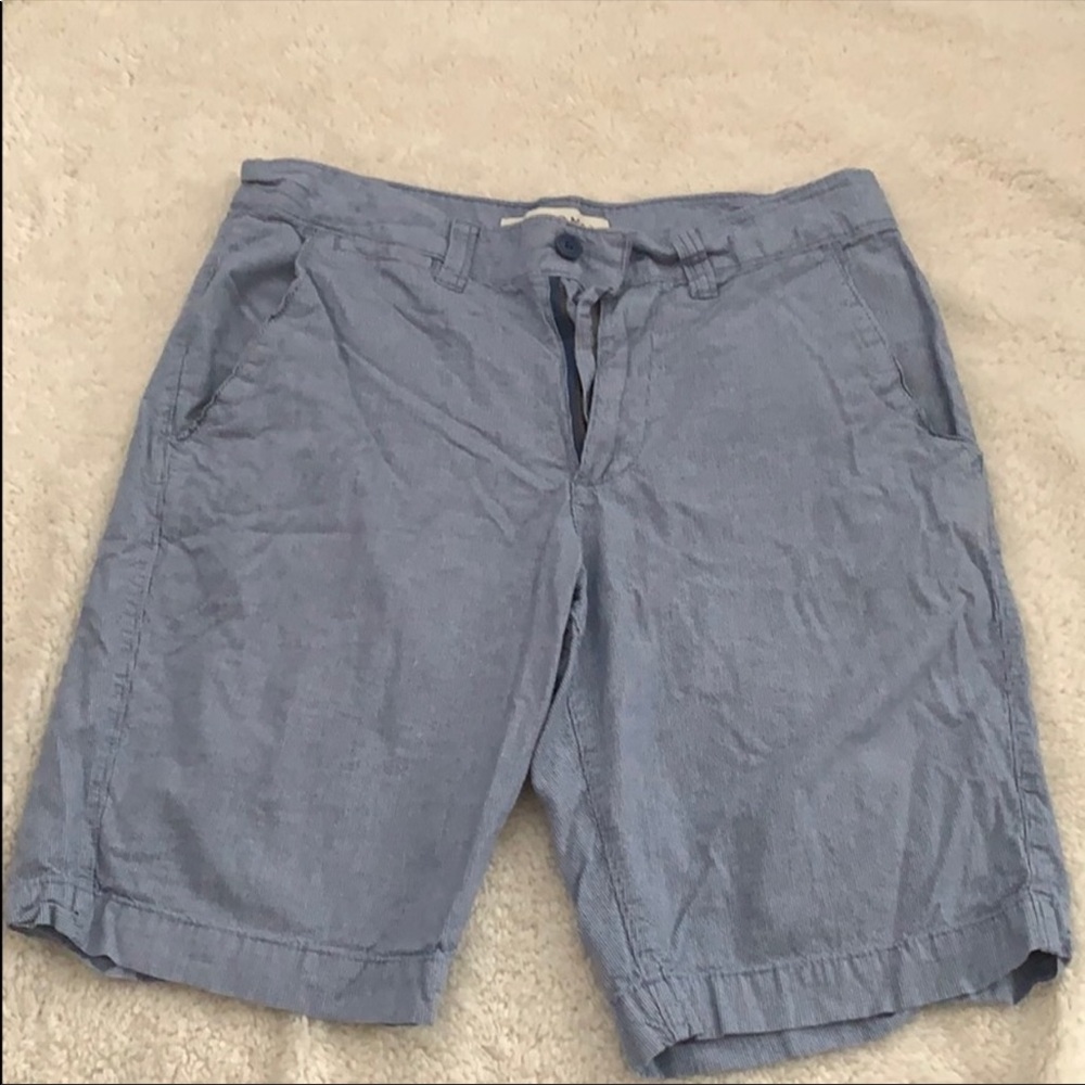 Sonoma shorts size 32!